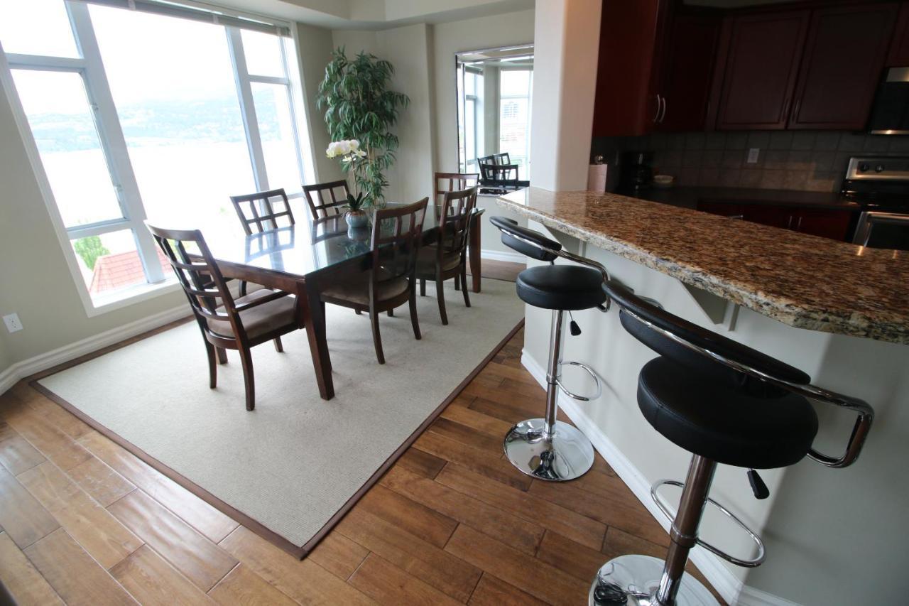 Sunset Waterfront Resort By Discover Kelowna Resort Accommodations Εξωτερικό φωτογραφία
