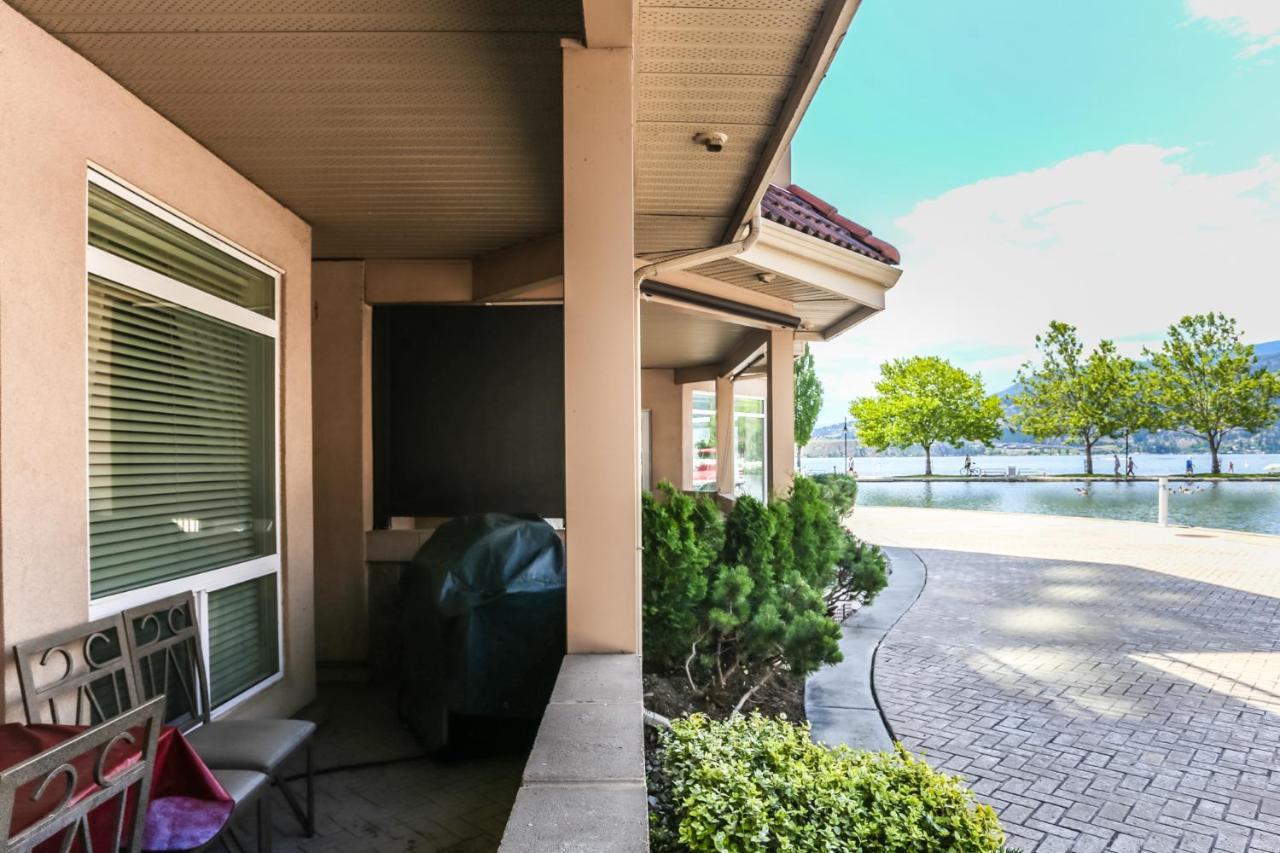 Sunset Waterfront Resort By Discover Kelowna Resort Accommodations Εξωτερικό φωτογραφία
