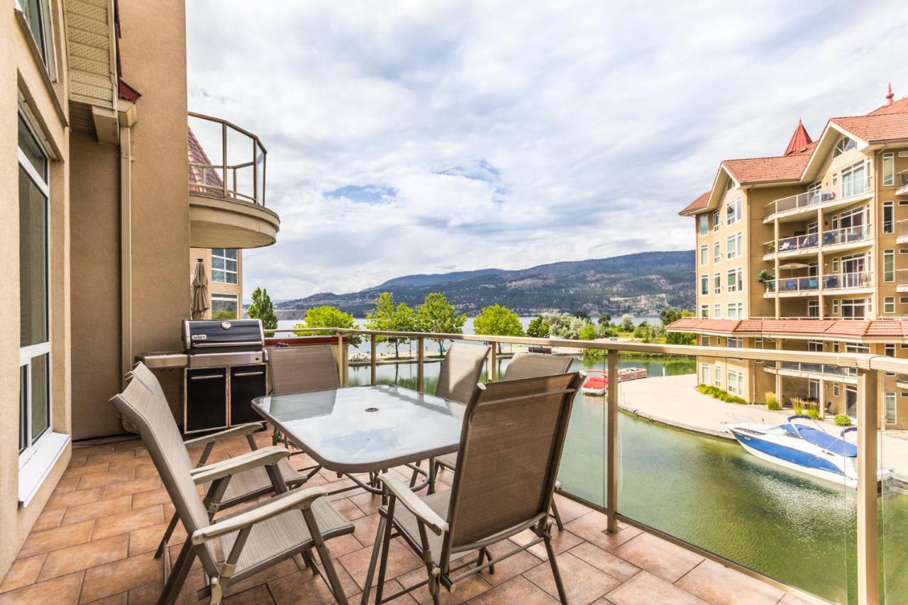 Sunset Waterfront Resort By Discover Kelowna Resort Accommodations Εξωτερικό φωτογραφία