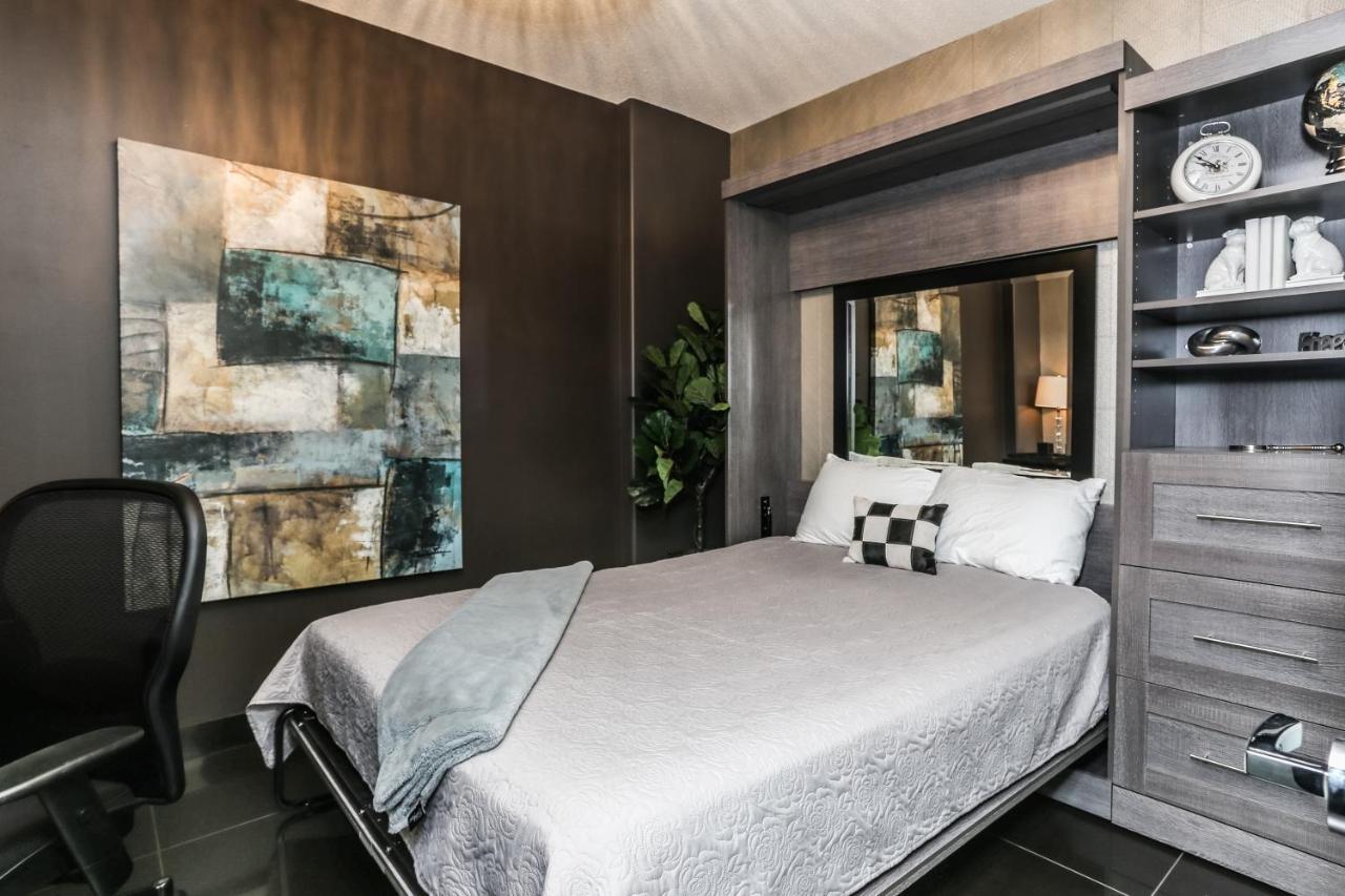 Sunset Waterfront Resort By Discover Kelowna Resort Accommodations Εξωτερικό φωτογραφία